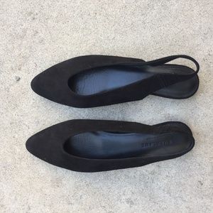 Everlane Black Suede Slingbacks in size 9